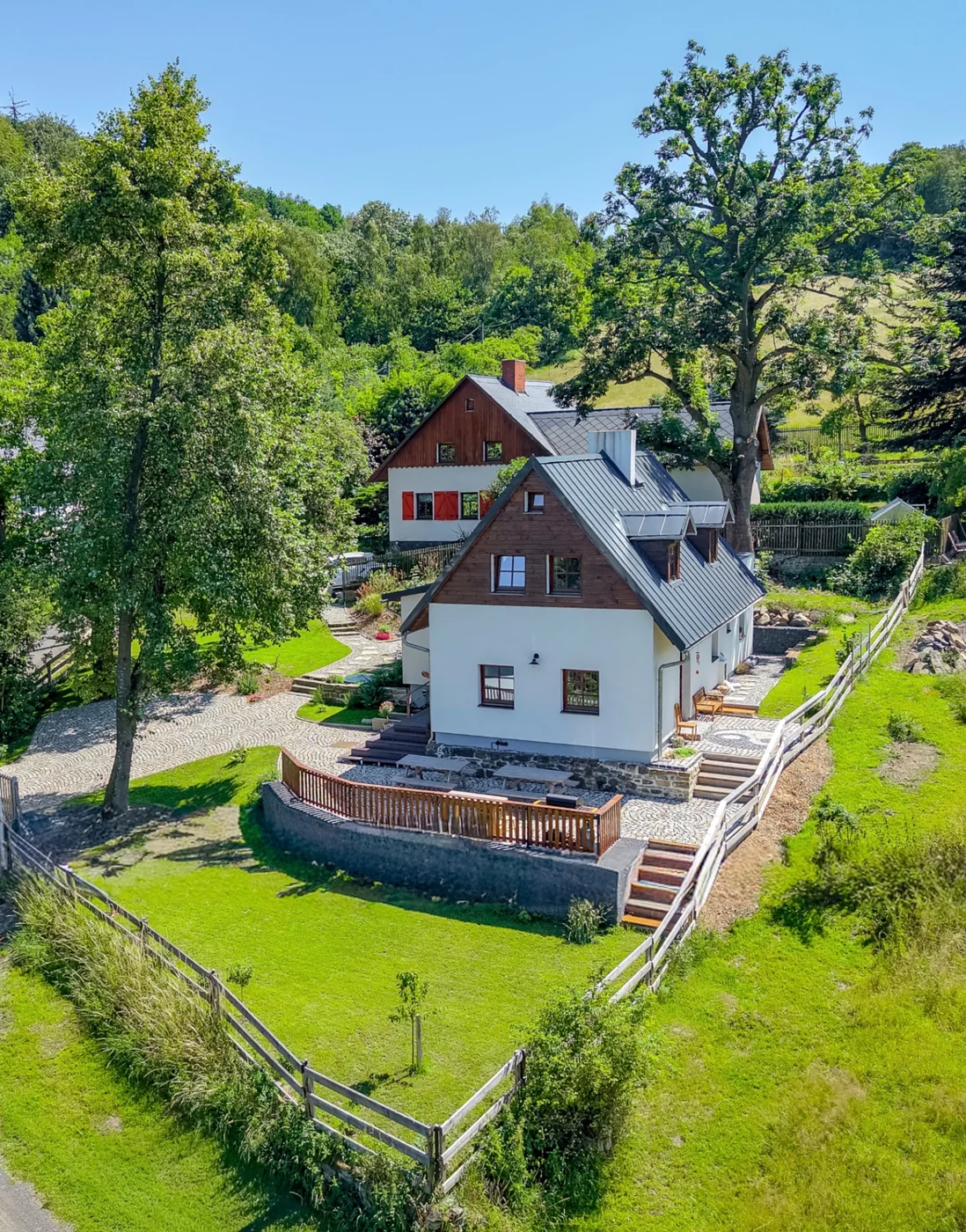 Chalupa NatureHouse Čeřeniště – pohled ze zahrady